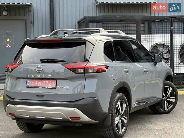 Серый Ниссан Rogue, объемом двигателя 1.5 л и пробегом 80 тыс. км за 29399 $, фото 8 на Automoto.ua