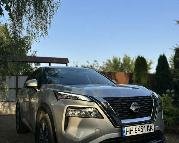 Сірий Ніссан Rogue, об'ємом двигуна 1.5 л та пробігом 62 тис. км за 22000 $, фото 7 на Automoto.ua