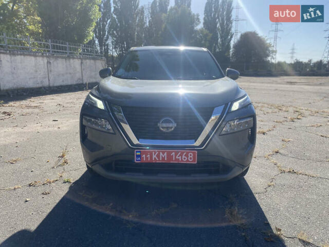 Серый Ниссан Rogue, объемом двигателя 1.5 л и пробегом 91 тыс. км за 22900 $, фото 2 на Automoto.ua