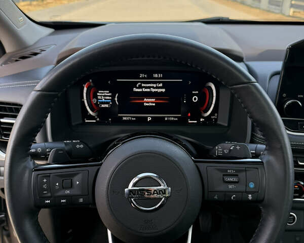 Серый Ниссан Rogue, объемом двигателя 1.5 л и пробегом 38 тыс. км за 27000 $, фото 6 на Automoto.ua