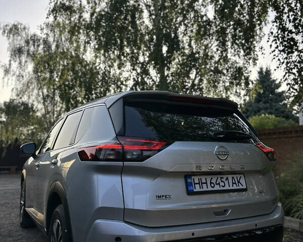 Сірий Ніссан Rogue, об'ємом двигуна 1.5 л та пробігом 62 тис. км за 22000 $, фото 17 на Automoto.ua