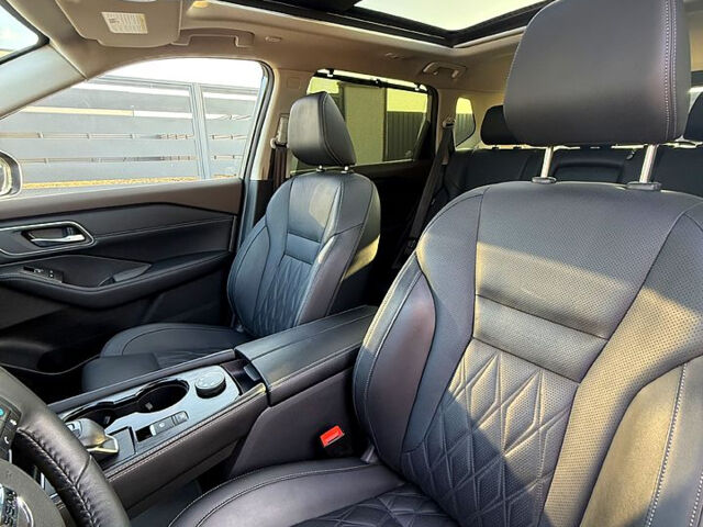 Серый Ниссан Rogue, объемом двигателя 1.5 л и пробегом 39 тыс. км за 27500 $, фото 10 на Automoto.ua