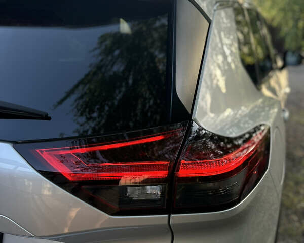 Сірий Ніссан Rogue, об'ємом двигуна 1.5 л та пробігом 62 тис. км за 22000 $, фото 14 на Automoto.ua