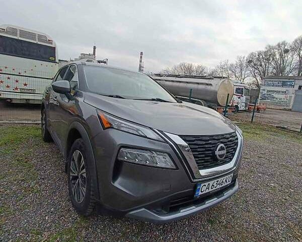 Серый Ниссан Rogue, объемом двигателя 1.5 л и пробегом 73 тыс. км за 19900 $, фото 18 на Automoto.ua