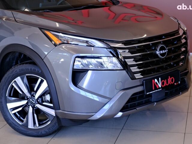 Серый Ниссан Rogue, объемом двигателя 1.5 л и пробегом 46 тыс. км за 24900 $, фото 2 на Automoto.ua