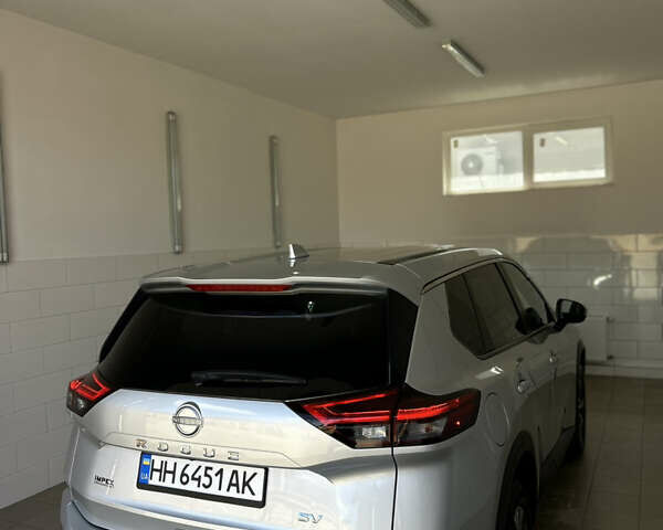 Сірий Ніссан Rogue, об'ємом двигуна 1.5 л та пробігом 62 тис. км за 22000 $, фото 30 на Automoto.ua