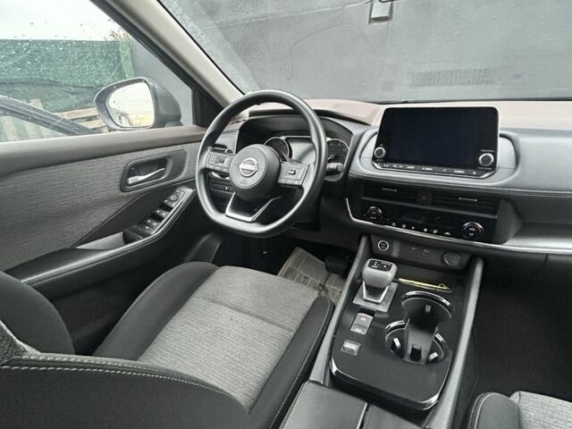 Сірий Ніссан Rogue, об'ємом двигуна 1.5 л та пробігом 82 тис. км за 22300 $, фото 10 на Automoto.ua