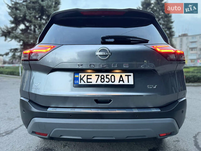 Серый Ниссан Rogue, объемом двигателя 1.5 л и пробегом 19 тыс. км за 20900 $, фото 5 на Automoto.ua