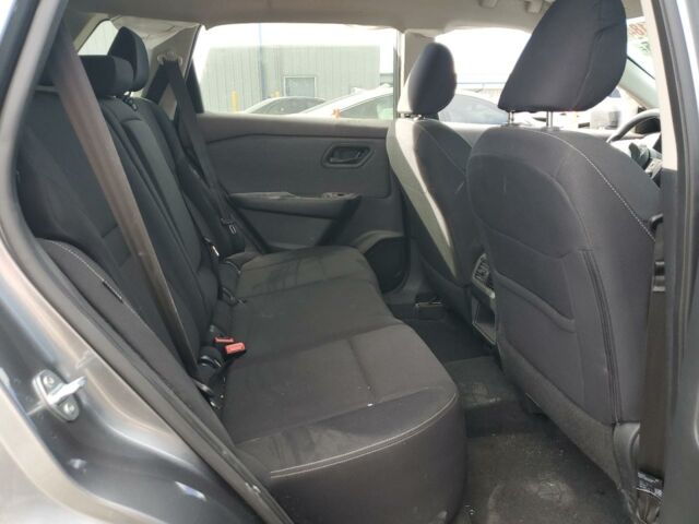 Серый Ниссан Rogue, объемом двигателя 1.5 л и пробегом 26 тыс. км за 14300 $, фото 9 на Automoto.ua