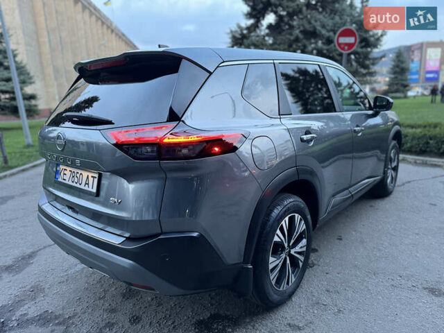 Серый Ниссан Rogue, объемом двигателя 1.5 л и пробегом 19 тыс. км за 20900 $, фото 4 на Automoto.ua