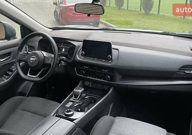 Серый Ниссан Rogue, объемом двигателя 1.5 л и пробегом 56 тыс. км за 21950 $, фото 35 на Automoto.ua