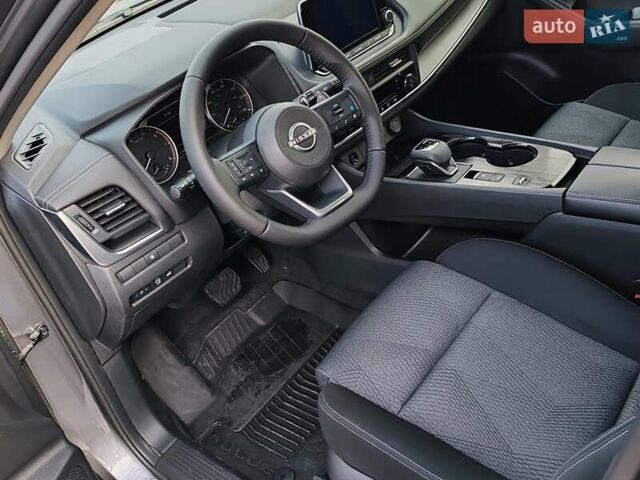 Серый Ниссан Rogue, объемом двигателя 1.5 л и пробегом 14 тыс. км за 24000 $, фото 28 на Automoto.ua