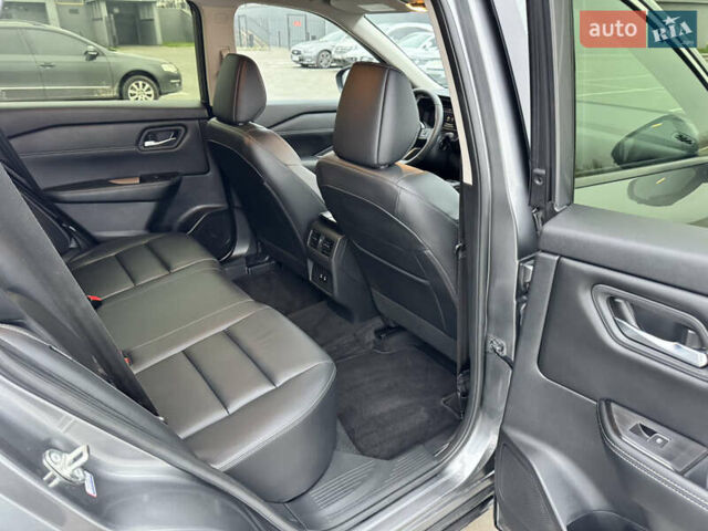 Серый Ниссан Rogue, объемом двигателя 1.5 л и пробегом 3 тыс. км за 26700 $, фото 46 на Automoto.ua