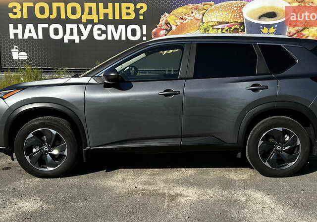 Серый Ниссан Rogue, объемом двигателя 1.5 л и пробегом 29 тыс. км за 28400 $, фото 4 на Automoto.ua