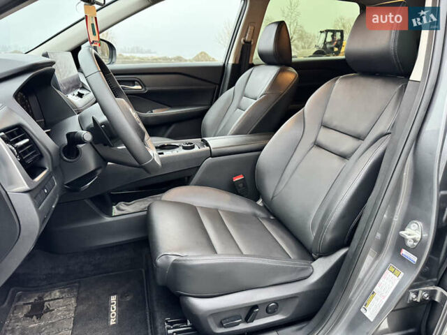 Серый Ниссан Rogue, объемом двигателя 1.5 л и пробегом 3 тыс. км за 26700 $, фото 27 на Automoto.ua