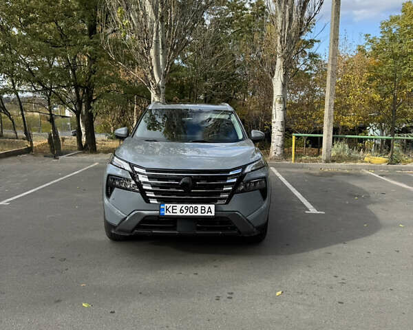Сірий Ніссан Rogue, об'ємом двигуна 1.5 л та пробігом 17 тис. км за 27900 $, фото 1 на Automoto.ua