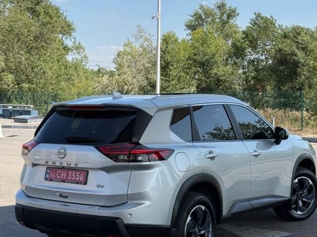 Сірий Ніссан Rogue, об'ємом двигуна 0 л та пробігом 6 тис. км за 25800 $, фото 2 на Automoto.ua
