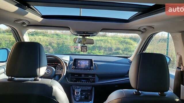 Серый Ниссан Rogue, объемом двигателя 1.5 л и пробегом 10 тыс. км за 24300 $, фото 9 на Automoto.ua