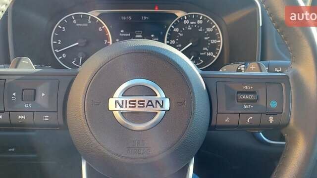 Серый Ниссан Rogue, объемом двигателя 1.5 л и пробегом 10 тыс. км за 24300 $, фото 23 на Automoto.ua