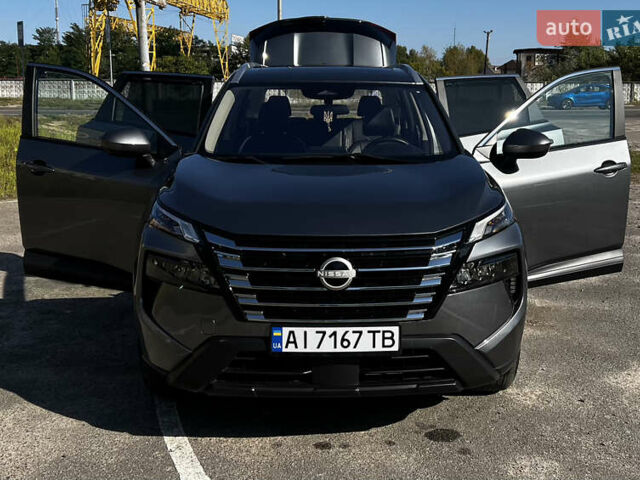 Серый Ниссан Rogue, объемом двигателя 1.5 л и пробегом 29 тыс. км за 28400 $, фото 3 на Automoto.ua