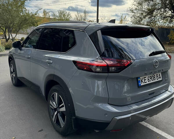 Сірий Ніссан Rogue, об'ємом двигуна 1.5 л та пробігом 17 тис. км за 27900 $, фото 6 на Automoto.ua