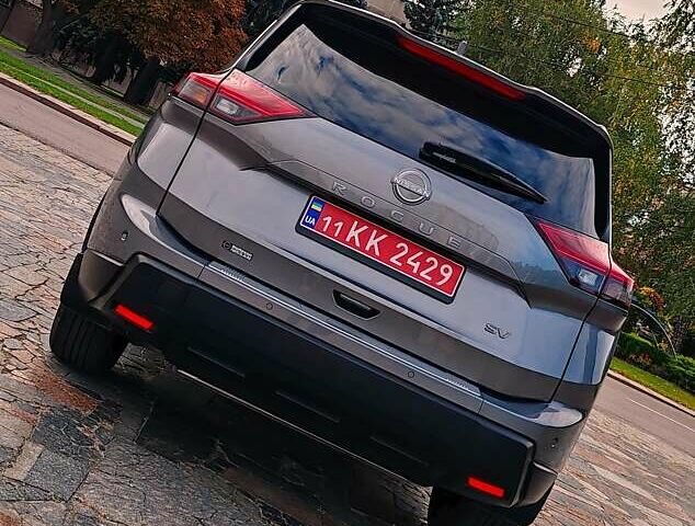 Серый Ниссан Rogue, объемом двигателя 1.5 л и пробегом 14 тыс. км за 24000 $, фото 12 на Automoto.ua