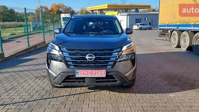 Серый Ниссан Rogue, объемом двигателя 1.5 л и пробегом 10 тыс. км за 24300 $, фото 6 на Automoto.ua