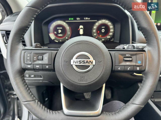 Серый Ниссан Rogue, объемом двигателя 1.5 л и пробегом 3 тыс. км за 26700 $, фото 34 на Automoto.ua