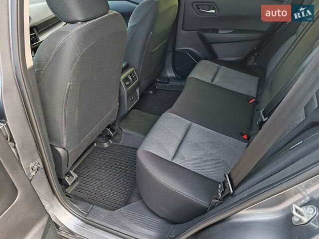 Серый Ниссан Rogue, объемом двигателя 1.5 л и пробегом 14 тыс. км за 24000 $, фото 26 на Automoto.ua