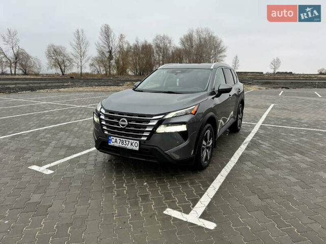 Серый Ниссан Rogue, объемом двигателя 1.5 л и пробегом 3 тыс. км за 26700 $, фото 10 на Automoto.ua