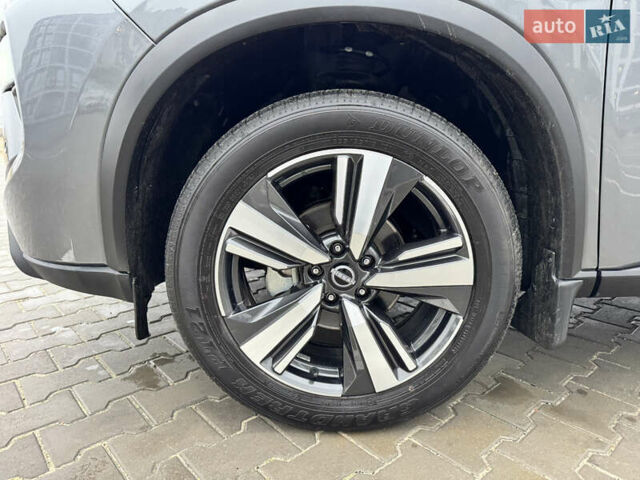 Серый Ниссан Rogue, объемом двигателя 1.5 л и пробегом 3 тыс. км за 26700 $, фото 26 на Automoto.ua