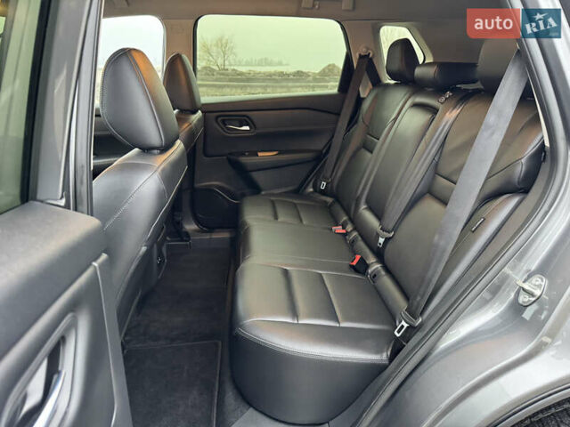 Серый Ниссан Rogue, объемом двигателя 1.5 л и пробегом 3 тыс. км за 26700 $, фото 40 на Automoto.ua