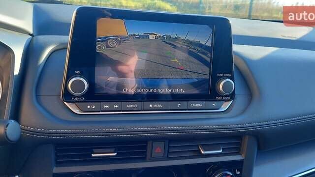 Серый Ниссан Rogue, объемом двигателя 1.5 л и пробегом 10 тыс. км за 24300 $, фото 19 на Automoto.ua