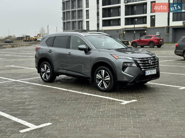 Серый Ниссан Rogue, объемом двигателя 1.5 л и пробегом 3 тыс. км за 26700 $, фото 3 на Automoto.ua