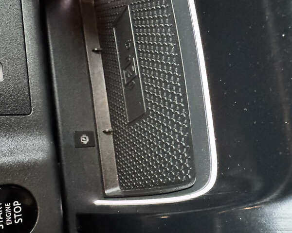 Серый Ниссан Rogue, объемом двигателя 1.5 л и пробегом 3 тыс. км за 26700 $, фото 51 на Automoto.ua