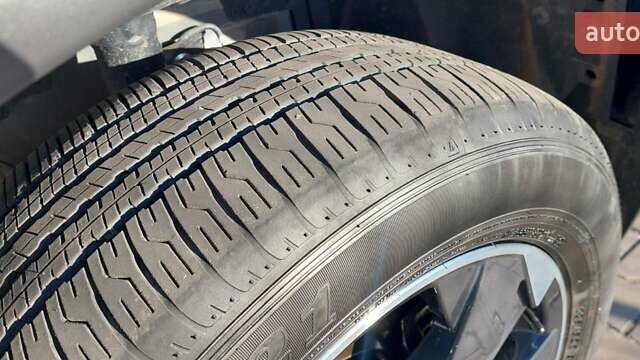 Серый Ниссан Rogue, объемом двигателя 1.5 л и пробегом 10 тыс. км за 24300 $, фото 27 на Automoto.ua