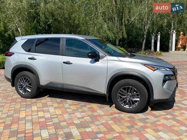 Серый Ниссан Rogue, объемом двигателя 1.5 л и пробегом 2 тыс. км за 27300 $, фото 9 на Automoto.ua