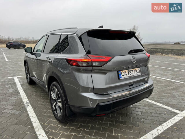 Серый Ниссан Rogue, объемом двигателя 1.5 л и пробегом 3 тыс. км за 26700 $, фото 19 на Automoto.ua