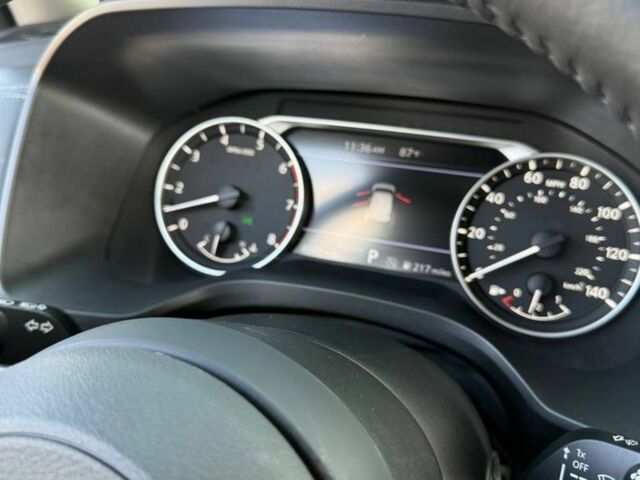 Сірий Ніссан Rogue, об'ємом двигуна 0 л та пробігом 6 тис. км за 25800 $, фото 20 на Automoto.ua