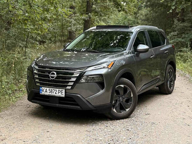 Серый Ниссан Rogue, объемом двигателя 1.5 л и пробегом 9 тыс. км за 26900 $, фото 23 на Automoto.ua