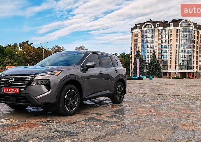 Серый Ниссан Rogue, объемом двигателя 1.5 л и пробегом 14 тыс. км за 24000 $, фото 31 на Automoto.ua