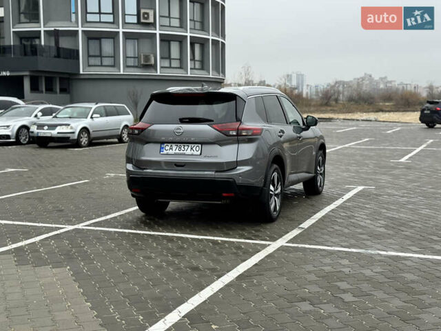 Серый Ниссан Rogue, объемом двигателя 1.5 л и пробегом 3 тыс. км за 26700 $, фото 7 на Automoto.ua