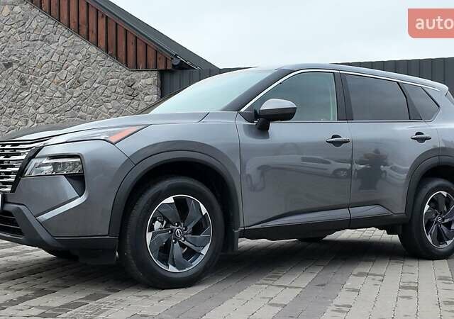 Сірий Ніссан Rogue, об'ємом двигуна 1.5 л та пробігом 4 тис. км за 25800 $, фото 7 на Automoto.ua