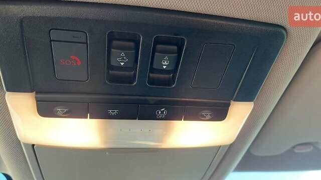 Серый Ниссан Rogue, объемом двигателя 1.5 л и пробегом 10 тыс. км за 24300 $, фото 25 на Automoto.ua