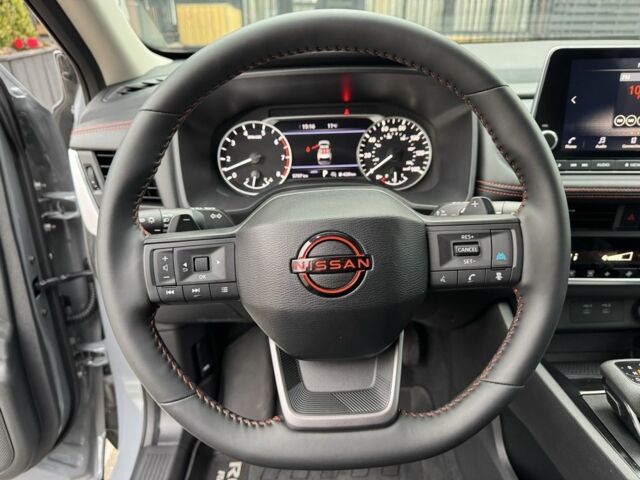 Сірий Ніссан Rogue, об'ємом двигуна 1.5 л та пробігом 5 тис. км за 26900 $, фото 18 на Automoto.ua