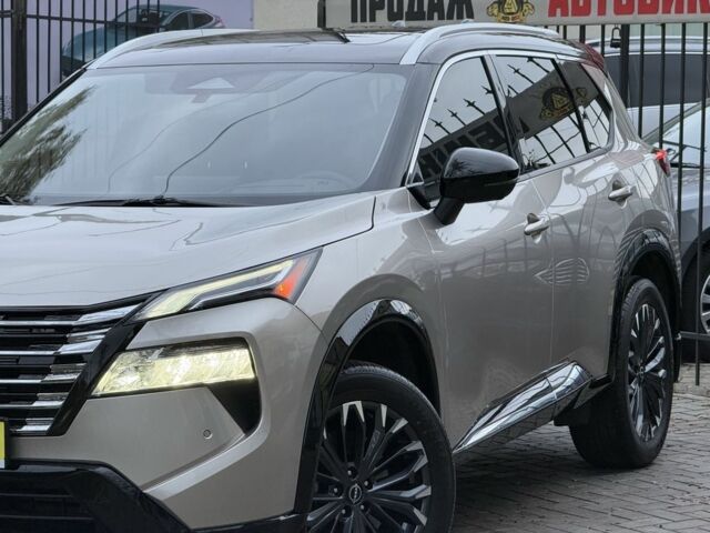 Сірий Ніссан Rogue, об'ємом двигуна 1.5 л та пробігом 3 тис. км за 29999 $, фото 3 на Automoto.ua