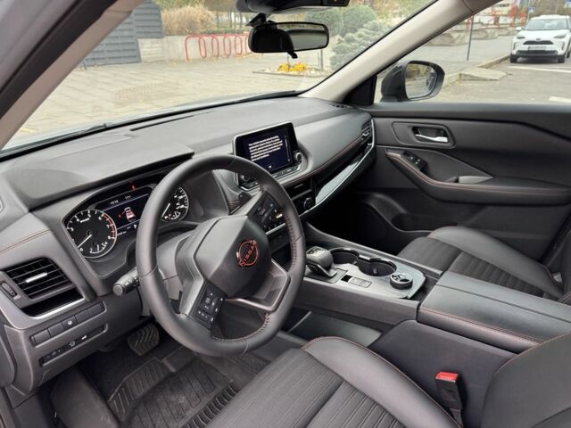 Сірий Ніссан Rogue, об'ємом двигуна 1.5 л та пробігом 5 тис. км за 26900 $, фото 7 на Automoto.ua