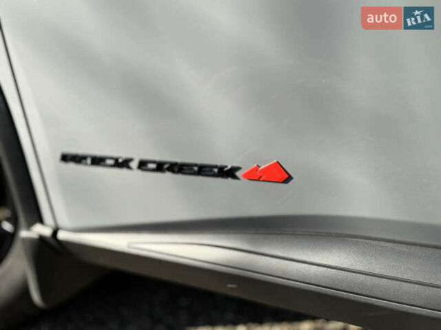 Сірий Ніссан Rogue, об'ємом двигуна 1.5 л та пробігом 6 тис. км за 26900 $, фото 3 на Automoto.ua