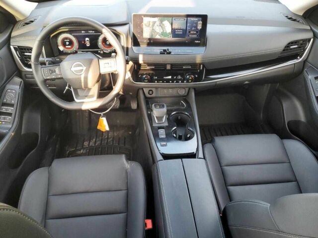 Сірий Ніссан Rogue, об'ємом двигуна 1.5 л та пробігом 20 тис. км за 10000 $, фото 7 на Automoto.ua