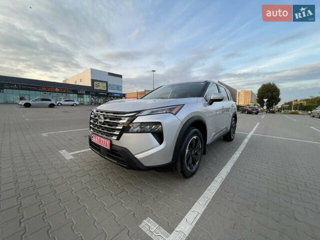 Серый Ниссан Rogue, объемом двигателя 1.5 л и пробегом 2 тыс. км за 28700 $, фото 1 на Automoto.ua